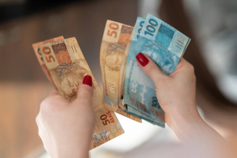 Cómo ahorrar dinero cada mes sin dejar de pagar mis cuentas